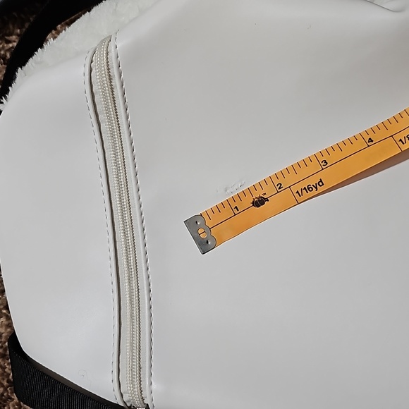 Koopa Backpack Cool White Spiked Shell ( about same size as loungefly) - Picture 2 of 8